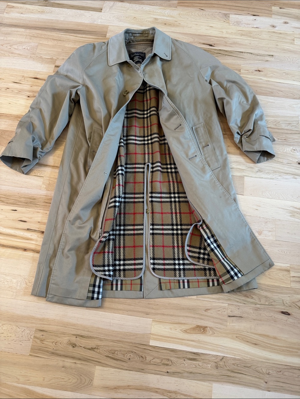Vintage Burberry beige trench coat-Wool Nova Check lining-Size 40-Read